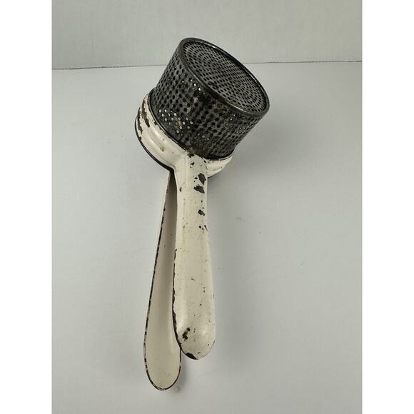 Ricer Potato Metal Kitchen Tool Enamel Vintage Gadget White Hand Manual Veggies - Picture 6 of 6